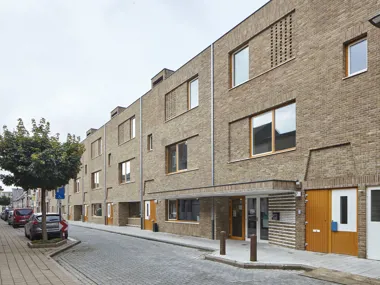 The ecological facing brick Nature7 Brick B creates an urban feel