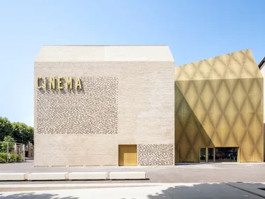 ‘Le Grand Palais’ cinema in Cahors constructed using the 'linea 9001'